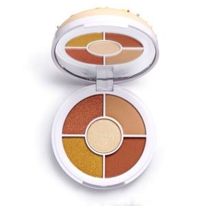 Revolution Donut Maple Glazed Compact Makeup